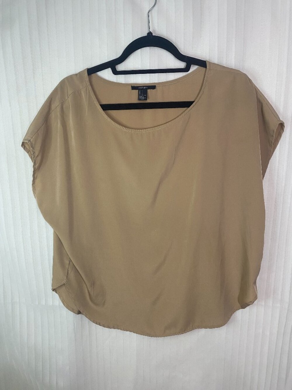 Forever 21 Women’s Beige Tan Boxy Short Sleeve Blouse Top Size Large L Minimalis